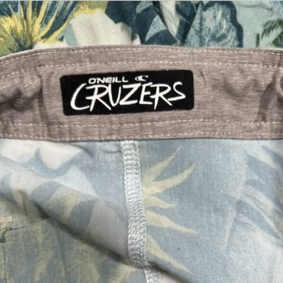 O'Neill   Indigo Floral Island Rhythm 18" boardshorts (36) - Picture 3 of 3